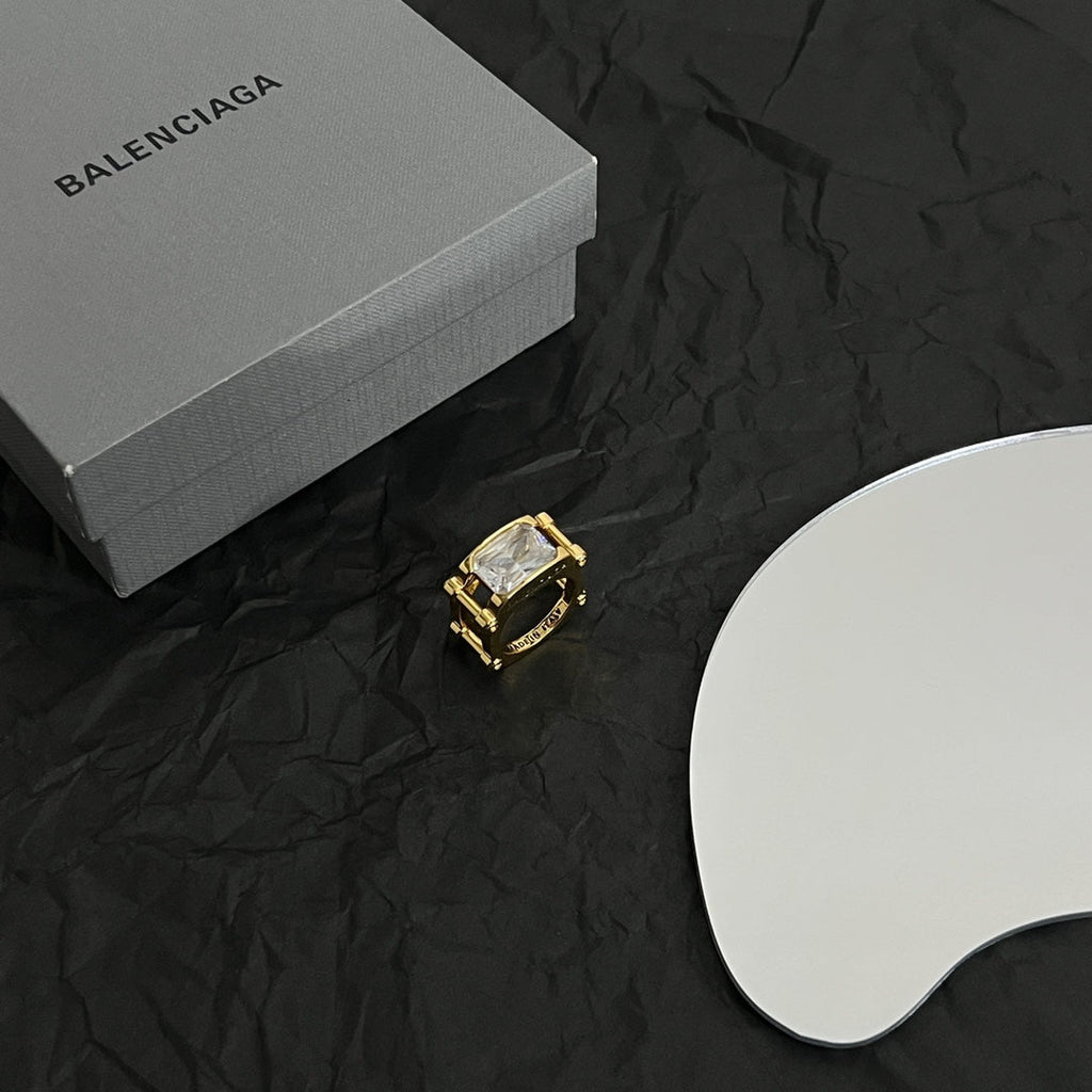 18K Balenciaga Crystal Ring